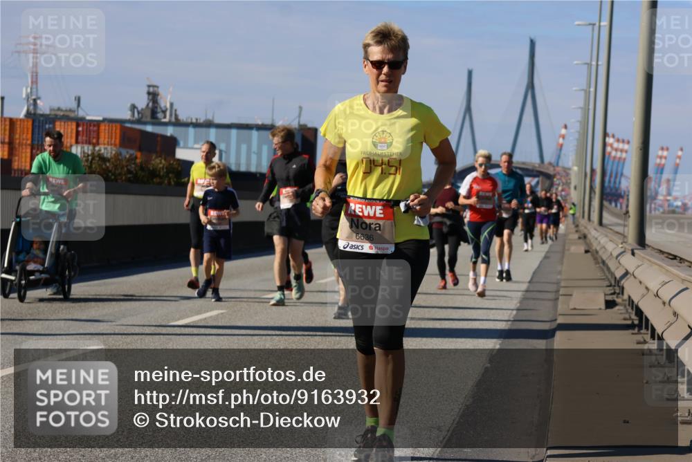 03.10.2025 - Köhlbrandbrückenlauf Strokosch-Dieckow http://msf.ph/oto/9163932 03.10.2025 13:05:32 Position 3 04, 51, 6636 meine-sportfotos.de