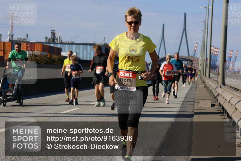 03.10.2025 - Köhlbrandbrückenlauf Strokosch-Dieckow http://msf.ph/oto/9163936 03.10.2025 13:05:32 Position 3 04, 51, 6636 meine-sportfotos.de