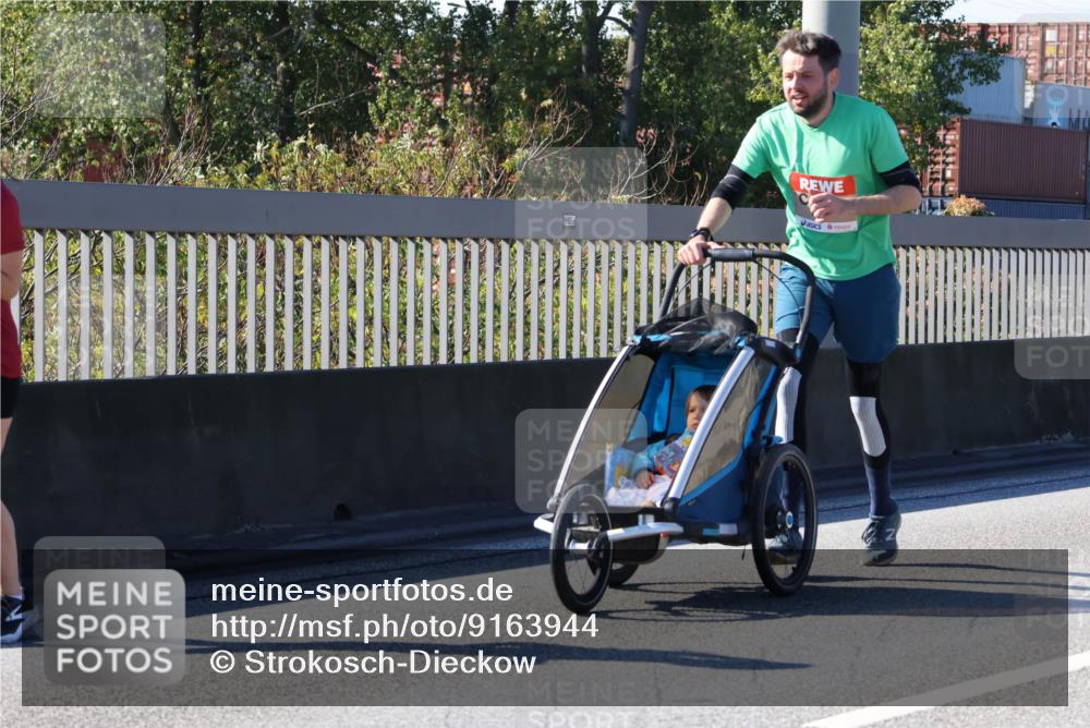 03.10.2025 - Köhlbrandbrückenlauf Strokosch-Dieckow http://msf.ph/oto/9163944 03.10.2025 13:05:36 Position 3  meine-sportfotos.de