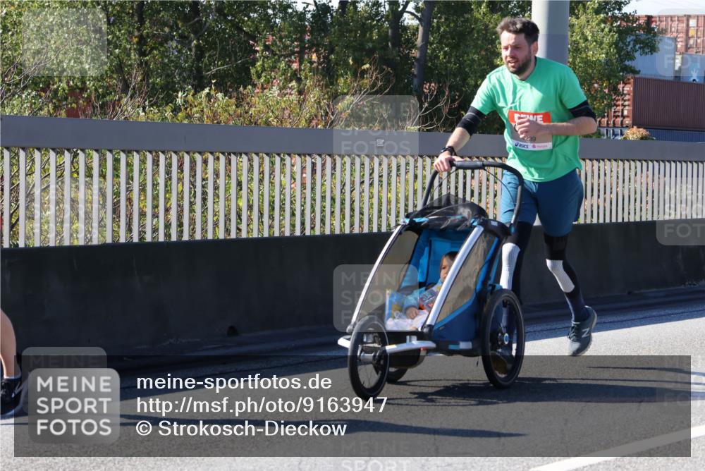 03.10.2025 - Köhlbrandbrückenlauf Strokosch-Dieckow http://msf.ph/oto/9163947 03.10.2025 13:05:36 Position 3  meine-sportfotos.de