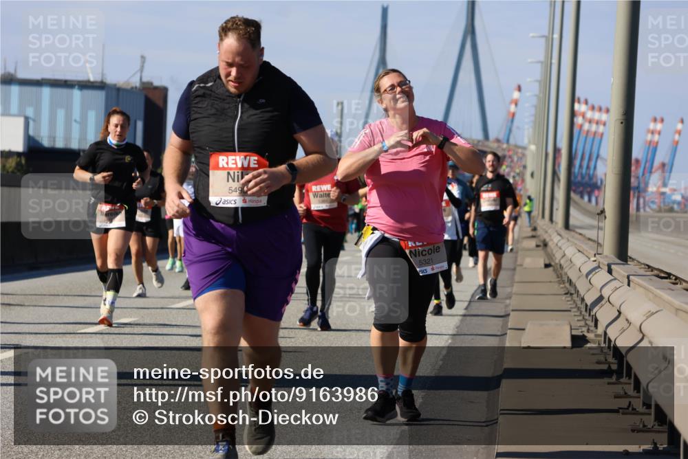 03.10.2025 - Köhlbrandbrückenlauf Strokosch-Dieckow http://msf.ph/oto/9163986 03.10.2025 13:05:58 Position 3 549, 5321 meine-sportfotos.de