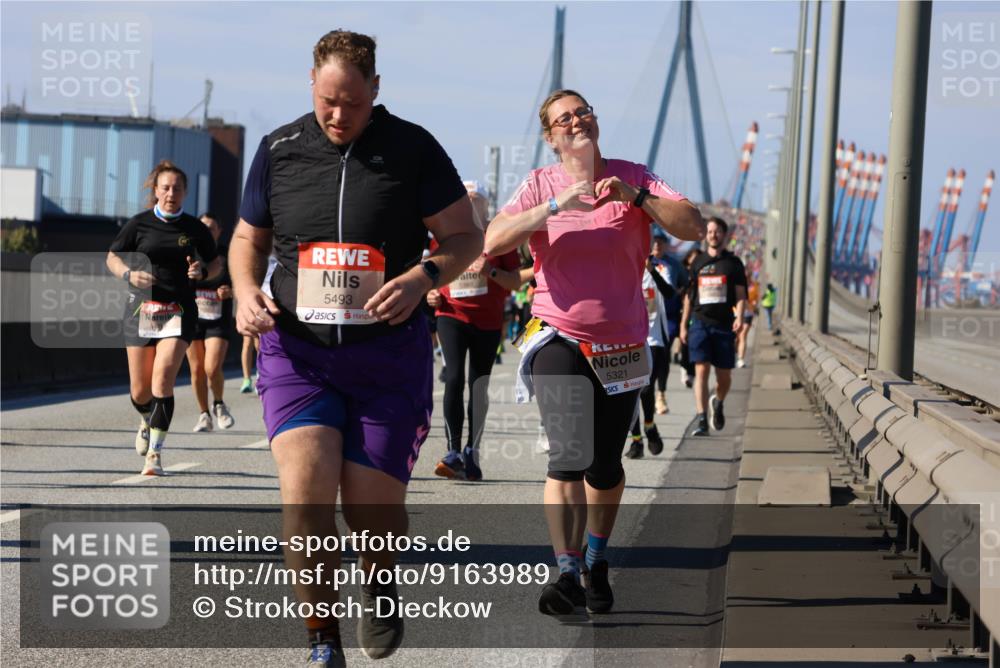 03.10.2025 - Köhlbrandbrückenlauf Strokosch-Dieckow http://msf.ph/oto/9163989 03.10.2025 13:05:58 Position 3 5493, 5321 meine-sportfotos.de