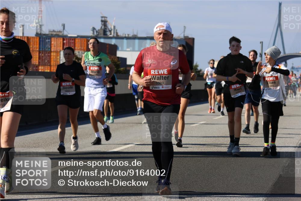 03.10.2025 - Köhlbrandbrückenlauf Strokosch-Dieckow http://msf.ph/oto/9164002 03.10.2025 13:06:04 Position 3 719, 6652, 247, 5389, 5056, 4945 meine-sportfotos.de