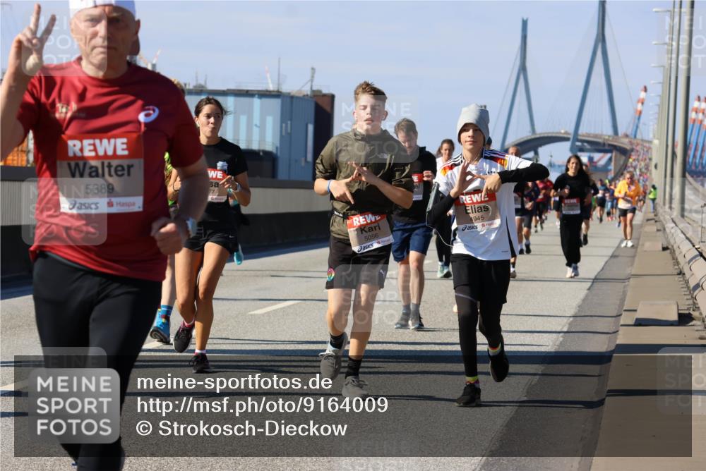 03.10.2025 - Köhlbrandbrückenlauf Strokosch-Dieckow http://msf.ph/oto/9164009 03.10.2025 13:06:06 Position 3 5389, 77, 5056, 945 meine-sportfotos.de