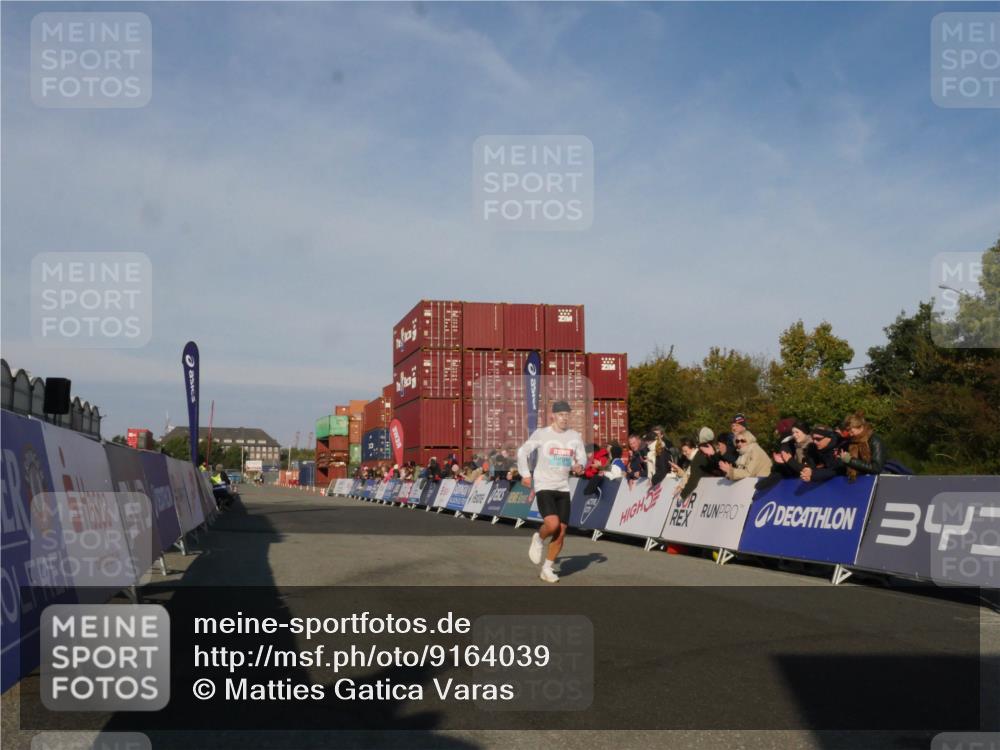 03.10.2025 - Köhlbrandbrückenlauf Matties Gatica Varas http://msf.ph/oto/9164039 03.10.2025 09:50:03 Ziel 2176 meine-sportfotos.de