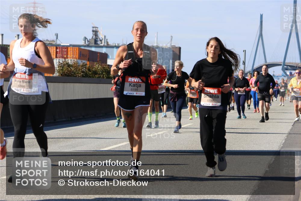 03.10.2025 - Köhlbrandbrückenlauf Strokosch-Dieckow http://msf.ph/oto/9164041 03.10.2025 13:06:15 Position 3 6394, 6199, 6198 meine-sportfotos.de