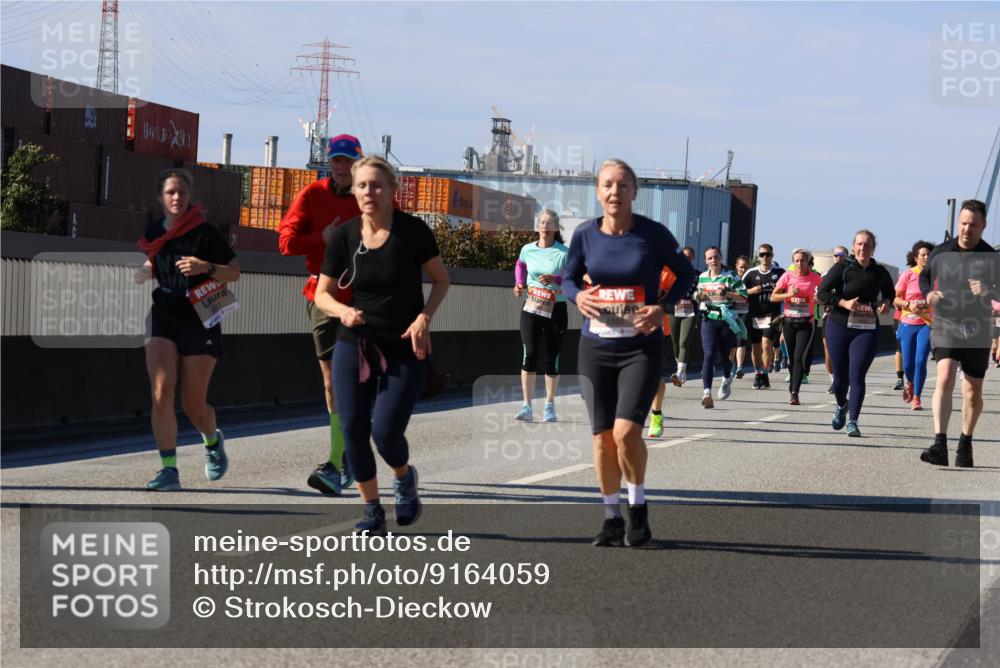 03.10.2025 - Köhlbrandbrückenlauf Strokosch-Dieckow http://msf.ph/oto/9164059 03.10.2025 13:06:20 Position 3  meine-sportfotos.de