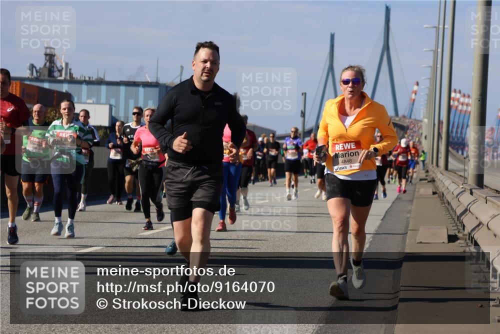 03.10.2025 - Köhlbrandbrückenlauf Strokosch-Dieckow http://msf.ph/oto/9164070 03.10.2025 13:06:24 Position 3 4848 meine-sportfotos.de