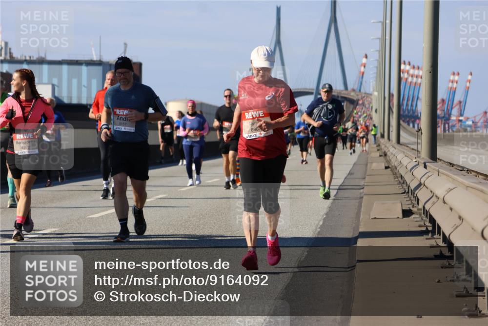 03.10.2025 - Köhlbrandbrückenlauf Strokosch-Dieckow http://msf.ph/oto/9164092 03.10.2025 13:06:42 Position 3 4792, 6157, 680 meine-sportfotos.de