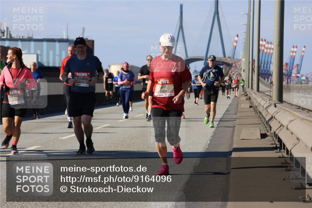 03.10.2025 - Köhlbrandbrückenlauf Strokosch-Dieckow http://msf.ph/oto/9164096 03.10.2025 13:06:42 Position 3 4792, 6157, 6808 meine-sportfotos.de