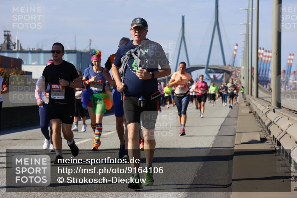 03.10.2025 - Köhlbrandbrückenlauf Strokosch-Dieckow http://msf.ph/oto/9164106 03.10.2025 13:06:49 Position 3 4670, 61 meine-sportfotos.de