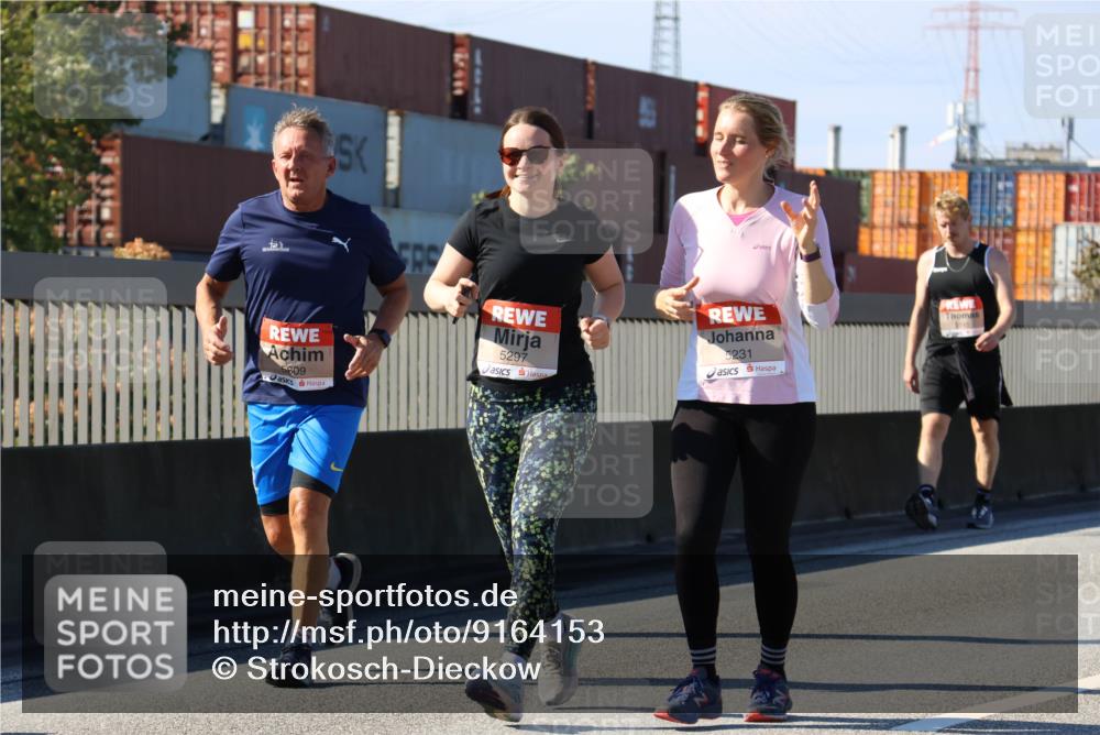 03.10.2025 - Köhlbrandbrückenlauf Strokosch-Dieckow http://msf.ph/oto/9164153 03.10.2025 13:07:08 Position 3 5609, 5297, 5231 meine-sportfotos.de