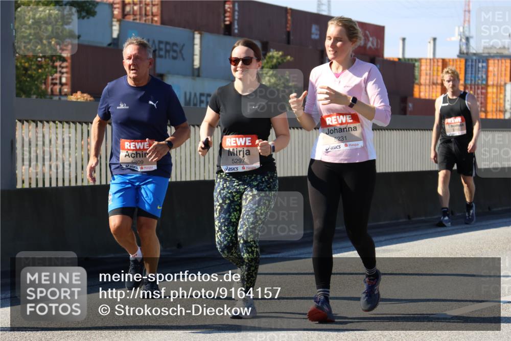 03.10.2025 - Köhlbrandbrückenlauf Strokosch-Dieckow http://msf.ph/oto/9164157 03.10.2025 13:07:08 Position 3 5809, 5297, 5231 meine-sportfotos.de