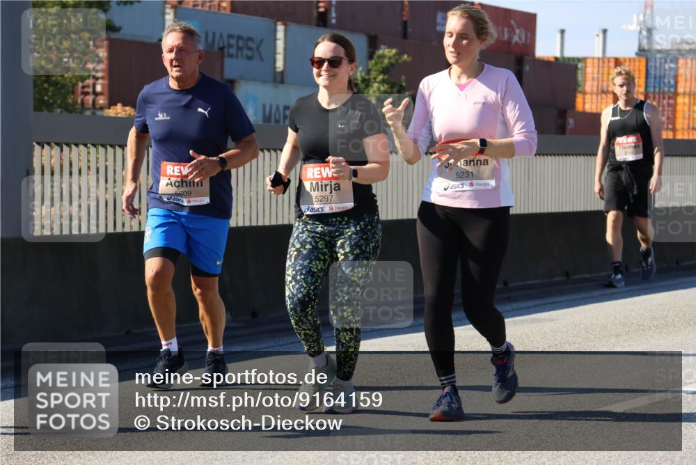 03.10.2025 - Köhlbrandbrückenlauf Strokosch-Dieckow http://msf.ph/oto/9164159 03.10.2025 13:07:08 Position 3 5809, 5297, 5231 meine-sportfotos.de