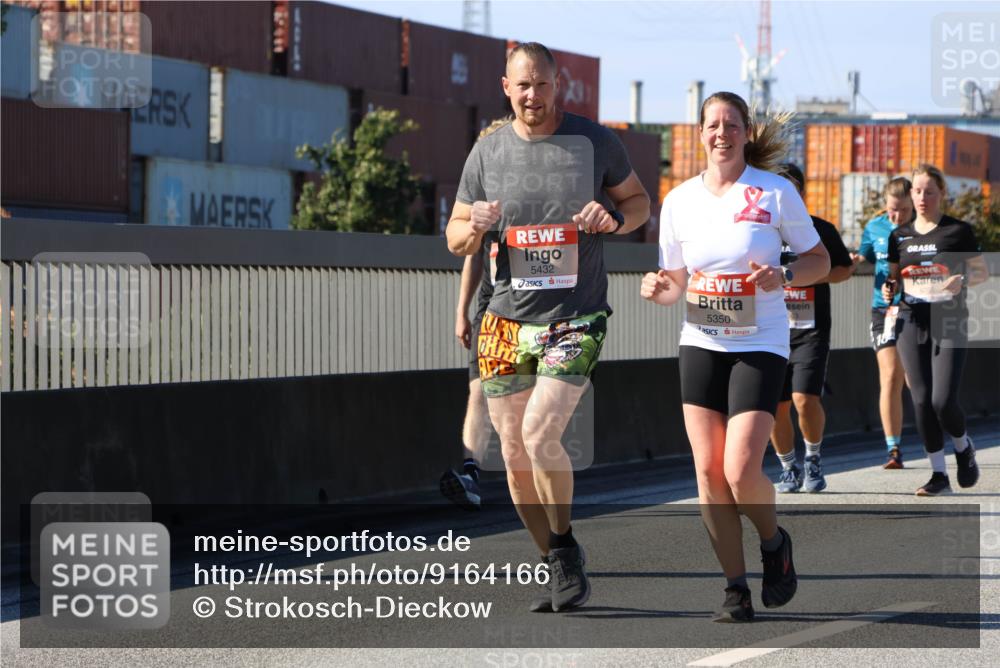 03.10.2025 - Köhlbrandbrückenlauf Strokosch-Dieckow http://msf.ph/oto/9164166 03.10.2025 13:07:12 Position 3 5432, 5350 meine-sportfotos.de