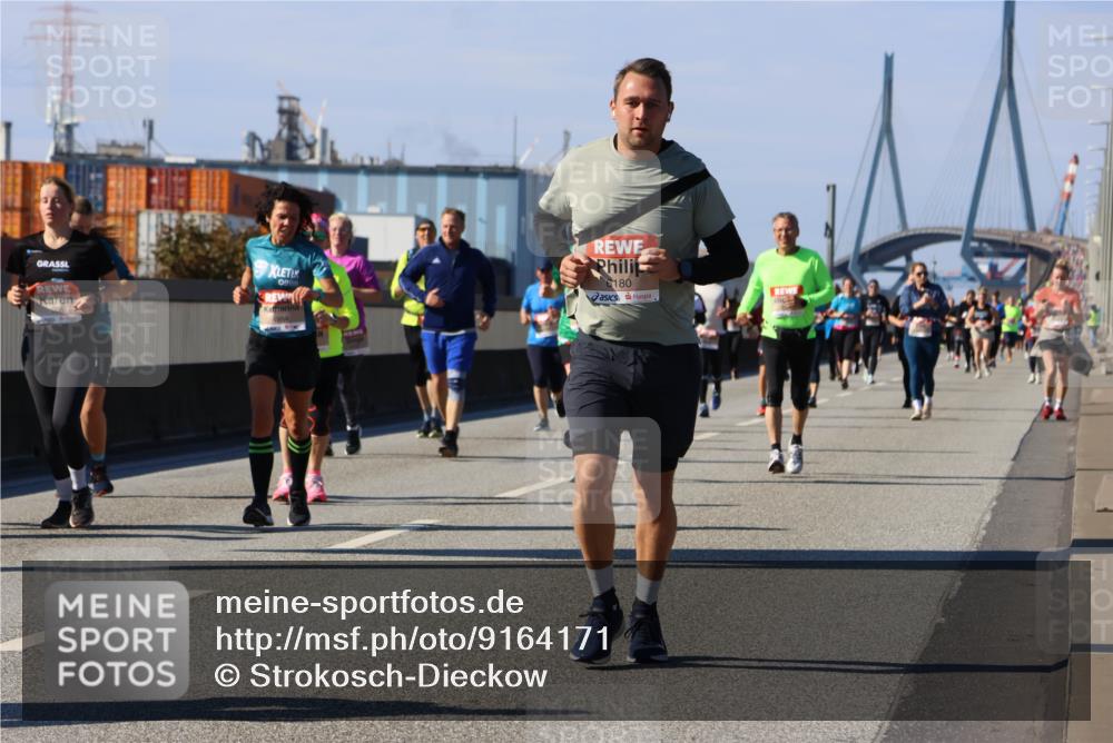 03.10.2025 - Köhlbrandbrückenlauf Strokosch-Dieckow http://msf.ph/oto/9164171 03.10.2025 13:07:13 Position 3 6180 meine-sportfotos.de