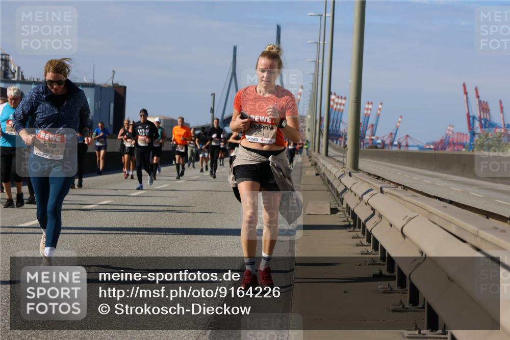 03.10.2025 - Köhlbrandbrückenlauf Strokosch-Dieckow http://msf.ph/oto/9164226 03.10.2025 13:07:30 Position 3 5582, 5141 meine-sportfotos.de