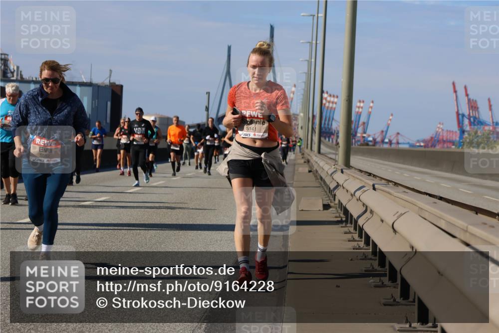 03.10.2025 - Köhlbrandbrückenlauf Strokosch-Dieckow http://msf.ph/oto/9164228 03.10.2025 13:07:30 Position 3 5582, 5141 meine-sportfotos.de