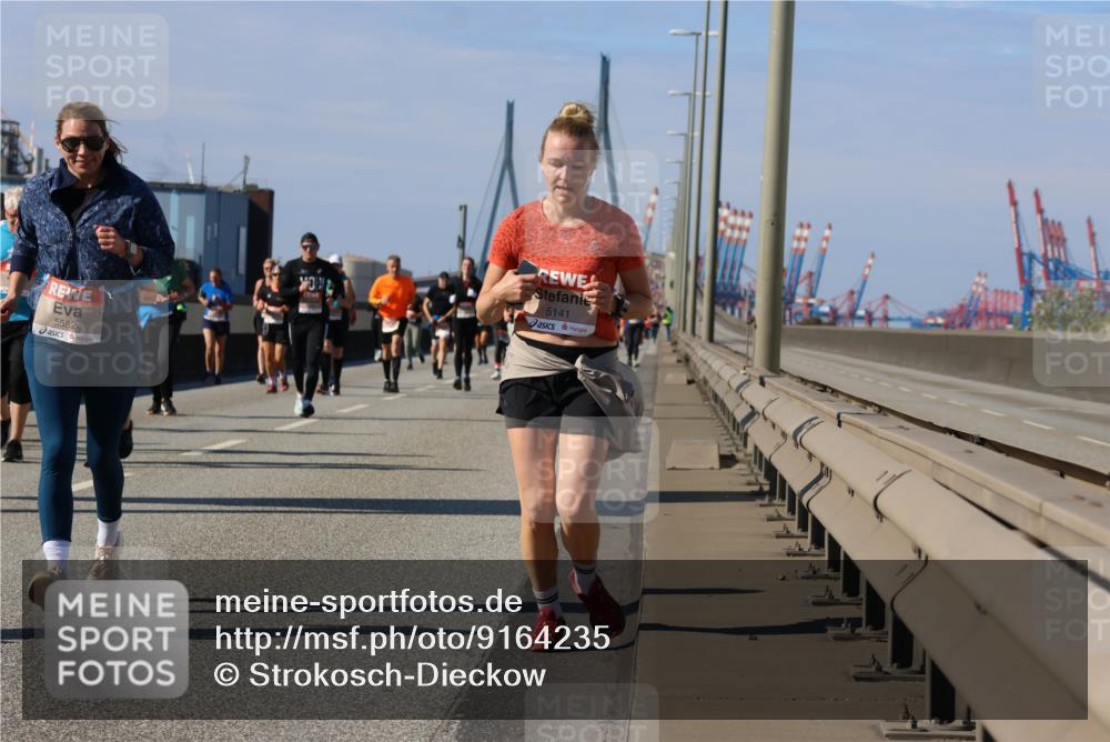 03.10.2025 - Köhlbrandbrückenlauf Strokosch-Dieckow http://msf.ph/oto/9164235 03.10.2025 13:07:31 Position 3 5582, 5141 meine-sportfotos.de