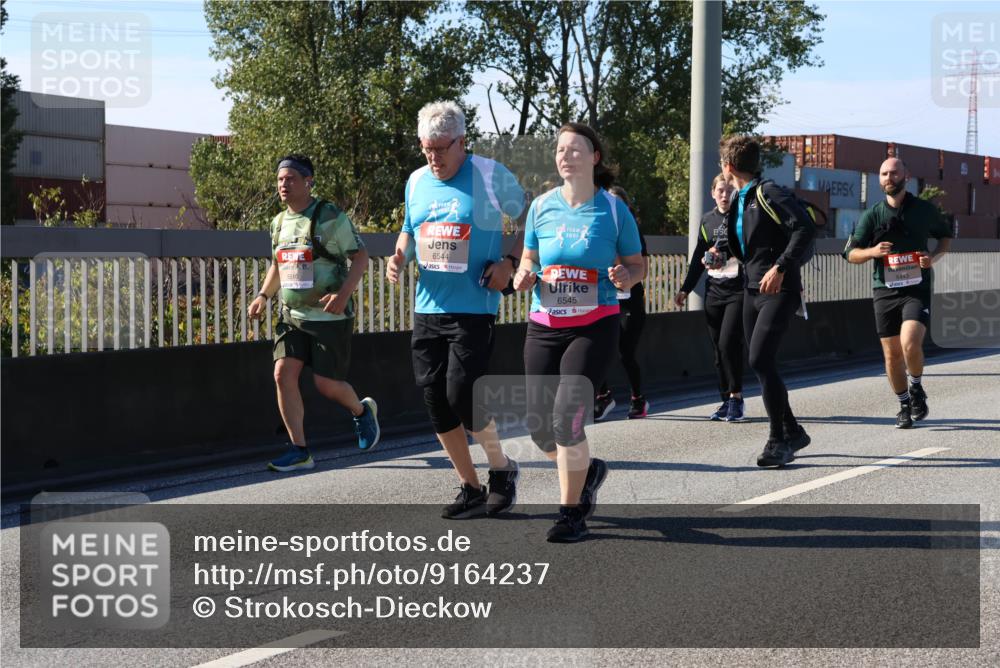 03.10.2025 - Köhlbrandbrückenlauf Strokosch-Dieckow http://msf.ph/oto/9164237 03.10.2025 13:07:37 Position 3 6544, 6545, 6443 meine-sportfotos.de