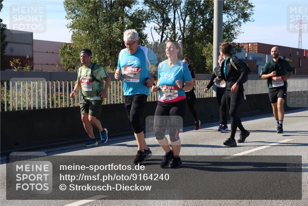 03.10.2025 - Köhlbrandbrückenlauf Strokosch-Dieckow http://msf.ph/oto/9164240 03.10.2025 13:07:37 Position 3 5510, 6544, 6545 meine-sportfotos.de