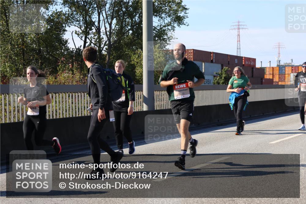 03.10.2025 - Köhlbrandbrückenlauf Strokosch-Dieckow http://msf.ph/oto/9164247 03.10.2025 13:07:38 Position 3  meine-sportfotos.de