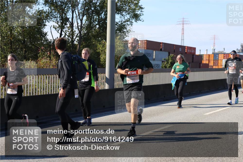 03.10.2025 - Köhlbrandbrückenlauf Strokosch-Dieckow http://msf.ph/oto/9164249 03.10.2025 13:07:38 Position 3 6443 meine-sportfotos.de