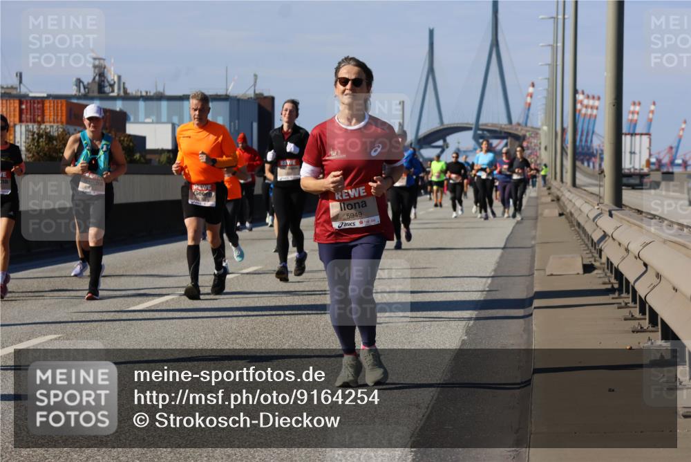 03.10.2025 - Köhlbrandbrückenlauf Strokosch-Dieckow http://msf.ph/oto/9164254 03.10.2025 13:07:40 Position 3 5949 meine-sportfotos.de