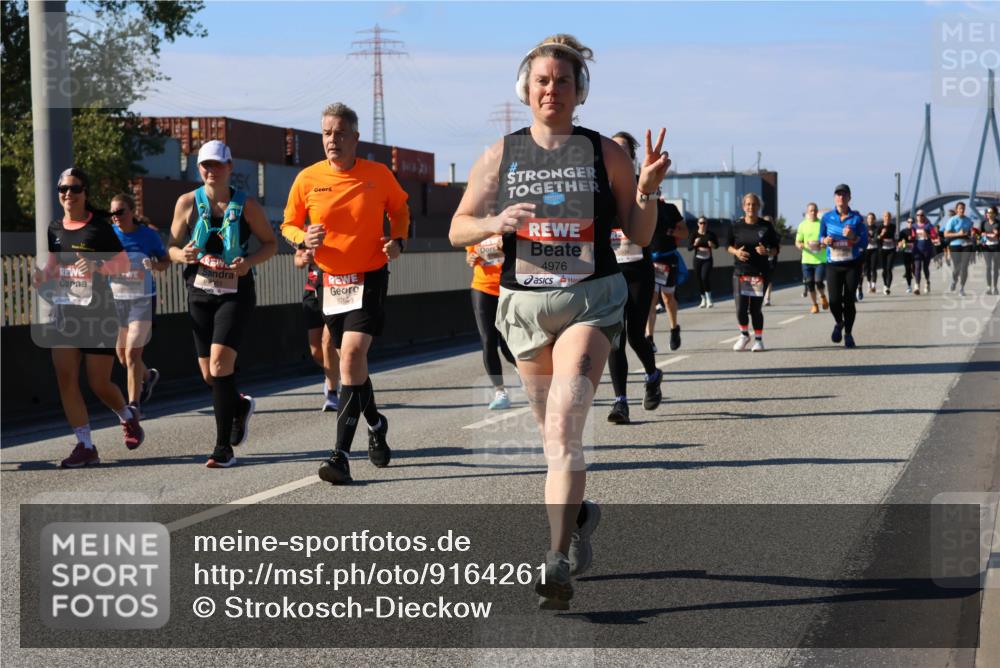 03.10.2025 - Köhlbrandbrückenlauf Strokosch-Dieckow http://msf.ph/oto/9164261 03.10.2025 13:07:45 Position 3 4976, 576 meine-sportfotos.de