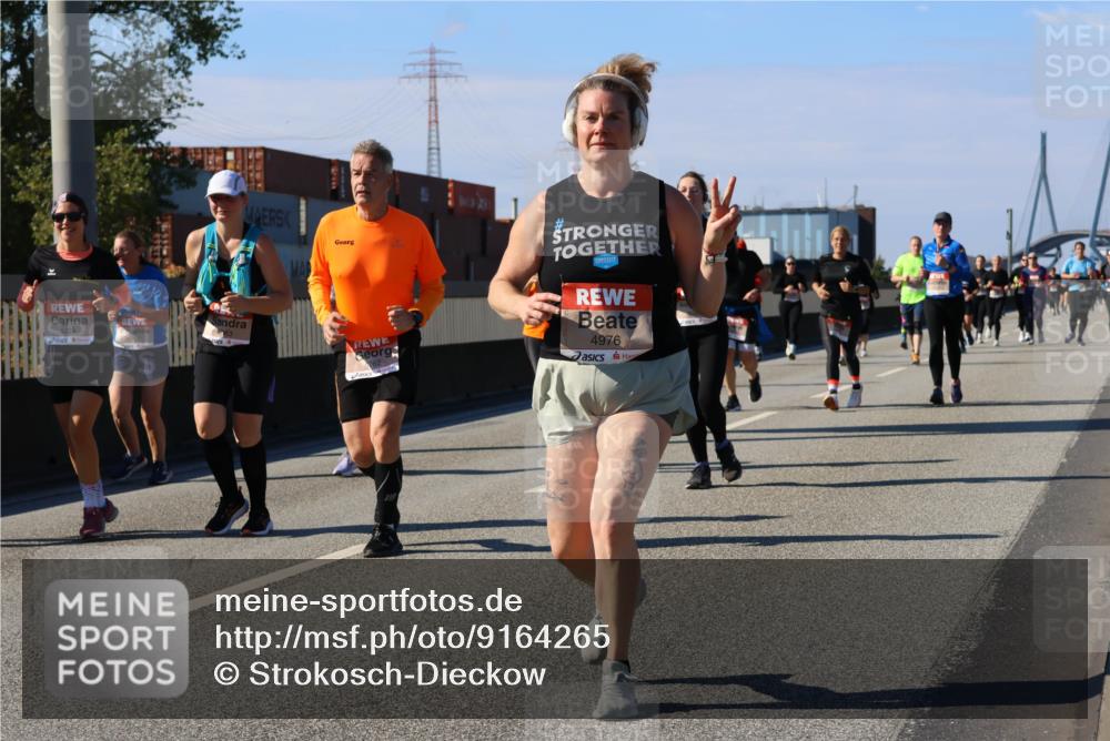03.10.2025 - Köhlbrandbrückenlauf Strokosch-Dieckow http://msf.ph/oto/9164265 03.10.2025 13:07:45 Position 3 5024, 4976 meine-sportfotos.de
