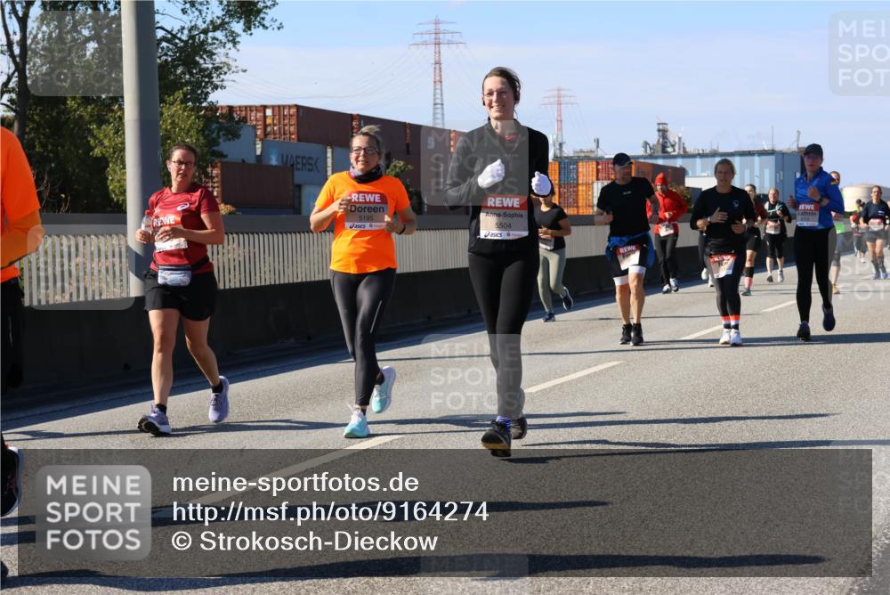 03.10.2025 - Köhlbrandbrückenlauf Strokosch-Dieckow http://msf.ph/oto/9164274 03.10.2025 13:07:46 Position 3 5195, 5504 meine-sportfotos.de
