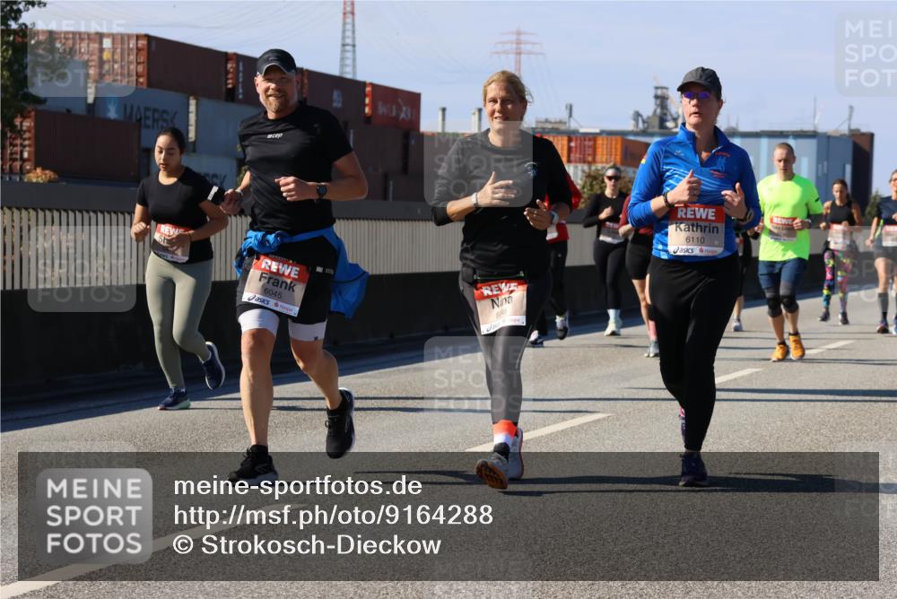 03.10.2025 - Köhlbrandbrückenlauf Strokosch-Dieckow http://msf.ph/oto/9164288 03.10.2025 13:07:49 Position 3 6045, 6046, 6110, 11 meine-sportfotos.de