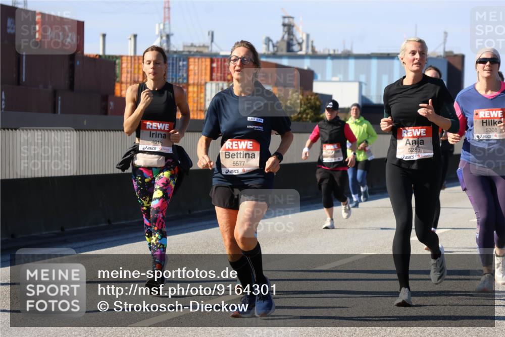 03.10.2025 - Köhlbrandbrückenlauf Strokosch-Dieckow http://msf.ph/oto/9164301 03.10.2025 13:07:56 Position 3 4615, 5577, 5285, 5308 meine-sportfotos.de