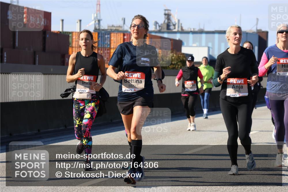 03.10.2025 - Köhlbrandbrückenlauf Strokosch-Dieckow http://msf.ph/oto/9164306 03.10.2025 13:07:56 Position 3 4615, 5577, 5285, 530 meine-sportfotos.de