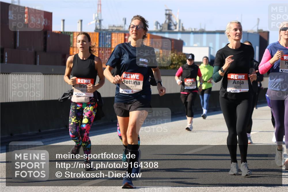 03.10.2025 - Köhlbrandbrückenlauf Strokosch-Dieckow http://msf.ph/oto/9164308 03.10.2025 13:07:56 Position 3 4615, 5577, 5285, 5 meine-sportfotos.de