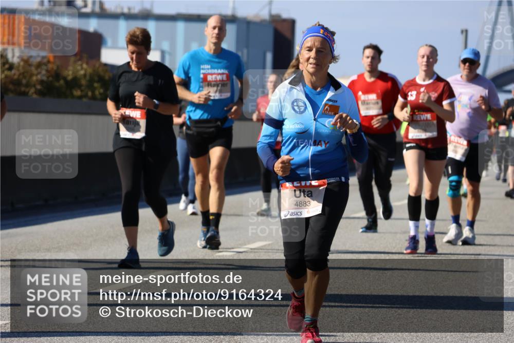 03.10.2025 - Köhlbrandbrückenlauf Strokosch-Dieckow http://msf.ph/oto/9164324 03.10.2025 13:08:12 Position 3 4883 meine-sportfotos.de