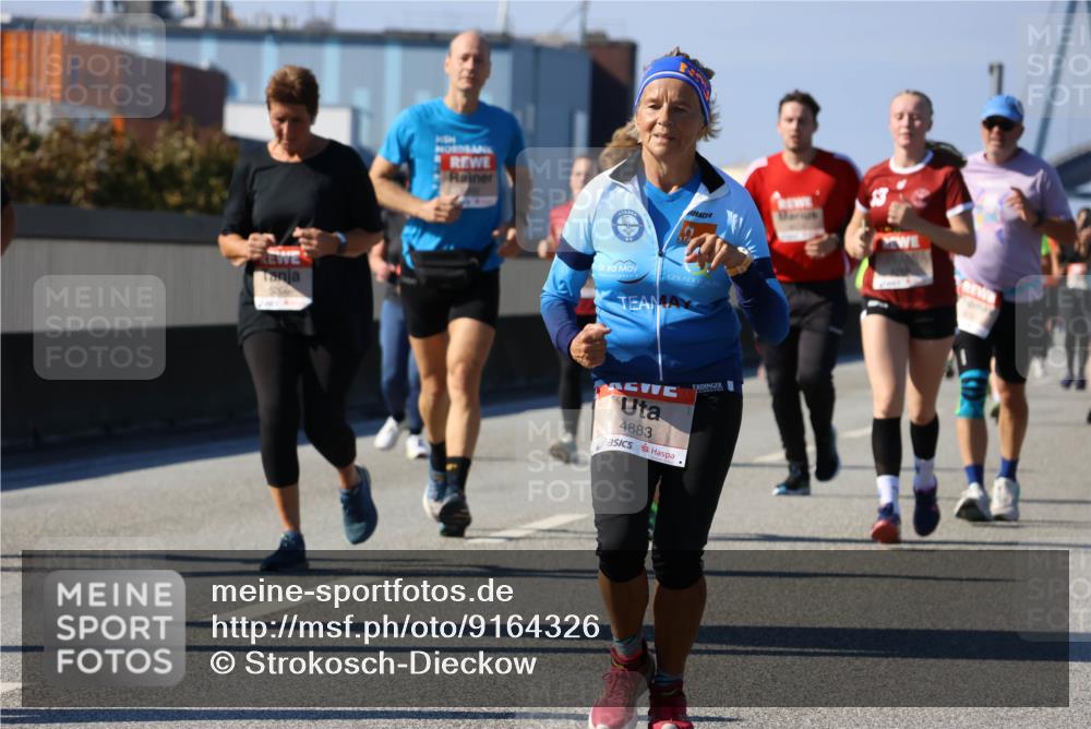 03.10.2025 - Köhlbrandbrückenlauf Strokosch-Dieckow http://msf.ph/oto/9164326 03.10.2025 13:08:12 Position 3 5266, 4883 meine-sportfotos.de