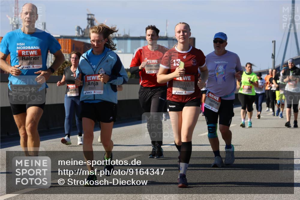 03.10.2025 - Köhlbrandbrückenlauf Strokosch-Dieckow http://msf.ph/oto/9164347 03.10.2025 13:08:16 Position 3 6502, 6501, 6075, 6768, 5655 meine-sportfotos.de