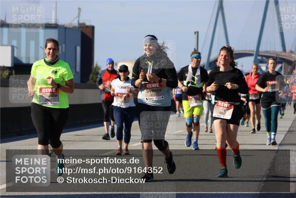 03.10.2025 - Köhlbrandbrückenlauf Strokosch-Dieckow http://msf.ph/oto/9164352 03.10.2025 13:08:22 Position 3 4844, 4729, 6794 meine-sportfotos.de