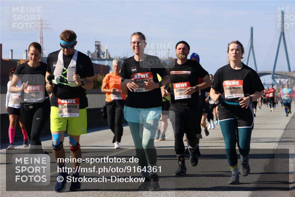 03.10.2025 - Köhlbrandbrückenlauf Strokosch-Dieckow http://msf.ph/oto/9164361 03.10.2025 13:08:31 Position 3 6050, 4245, 561, 6051, 6053 meine-sportfotos.de