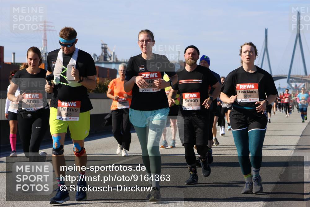 03.10.2025 - Köhlbrandbrückenlauf Strokosch-Dieckow http://msf.ph/oto/9164363 03.10.2025 13:08:31 Position 3 5171, 6050, 4245, 5610, 6051, 6053 meine-sportfotos.de