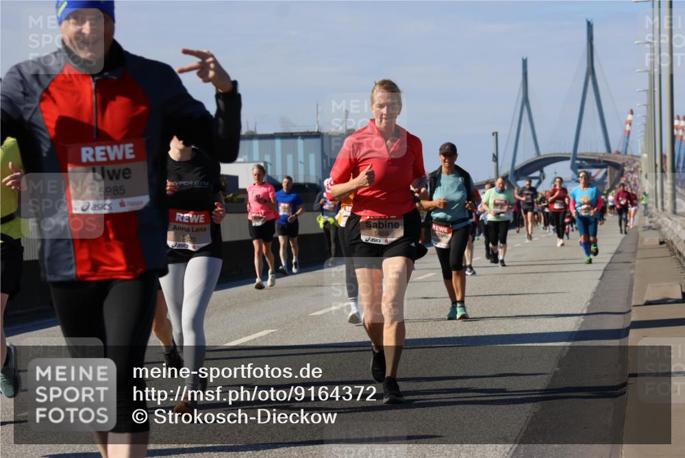 03.10.2025 - Köhlbrandbrückenlauf Strokosch-Dieckow http://msf.ph/oto/9164372 03.10.2025 13:08:36 Position 3 5985, 5320, 5659 meine-sportfotos.de