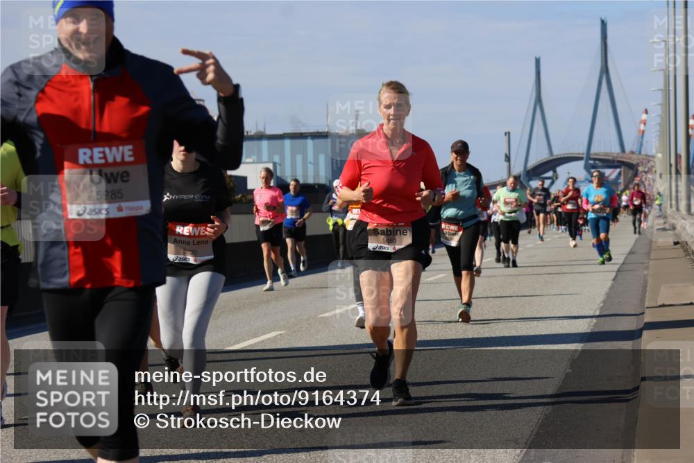 03.10.2025 - Köhlbrandbrückenlauf Strokosch-Dieckow http://msf.ph/oto/9164374 03.10.2025 13:08:36 Position 3 5985, 5320, 5659 meine-sportfotos.de