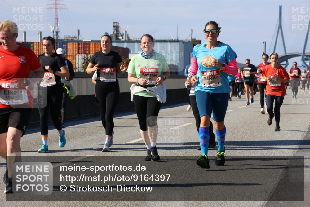 03.10.2025 - Köhlbrandbrückenlauf Strokosch-Dieckow http://msf.ph/oto/9164397 03.10.2025 13:08:46 Position 3 5334, 6335, 6336, 4120, 6298 meine-sportfotos.de