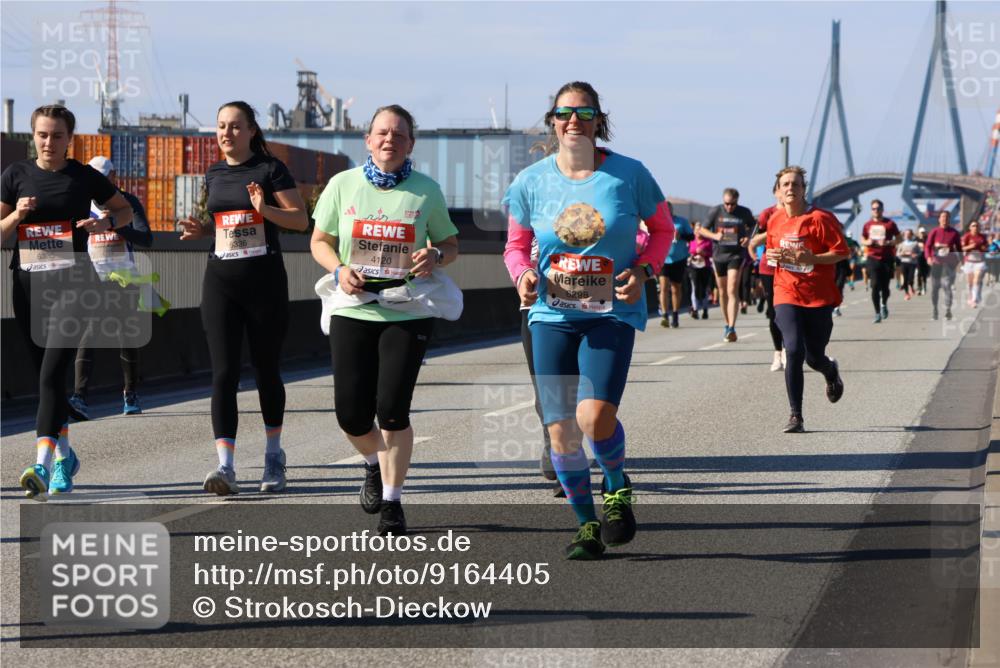 03.10.2025 - Köhlbrandbrückenlauf Strokosch-Dieckow http://msf.ph/oto/9164405 03.10.2025 13:08:47 Position 3 6335, 6336, 4120, 6298 meine-sportfotos.de