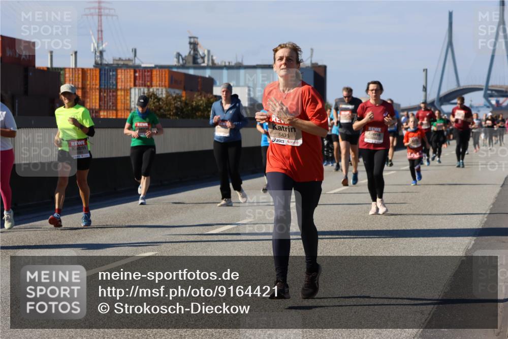 03.10.2025 - Köhlbrandbrückenlauf Strokosch-Dieckow http://msf.ph/oto/9164421 03.10.2025 13:08:51 Position 3 5470 meine-sportfotos.de