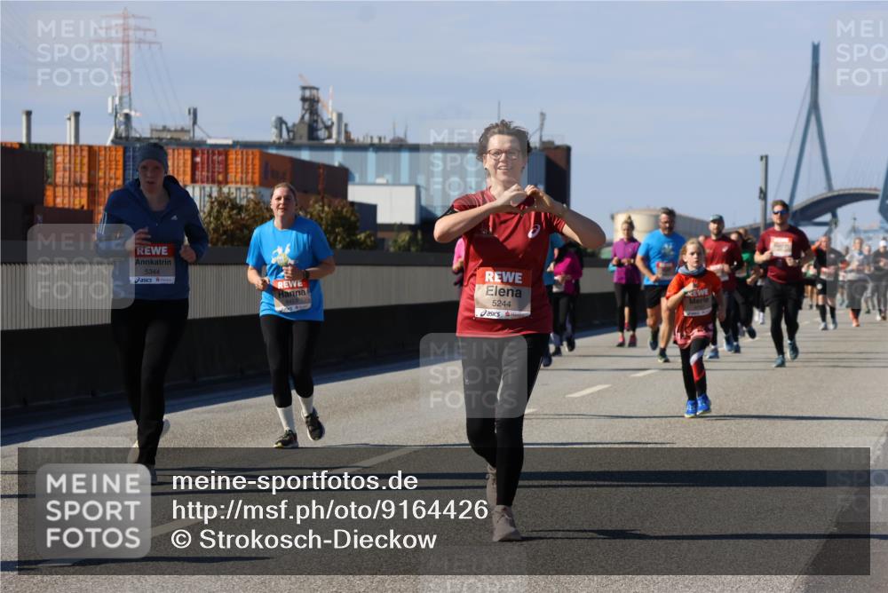 03.10.2025 - Köhlbrandbrückenlauf Strokosch-Dieckow http://msf.ph/oto/9164426 03.10.2025 13:08:54 Position 3 5344, 5244 meine-sportfotos.de