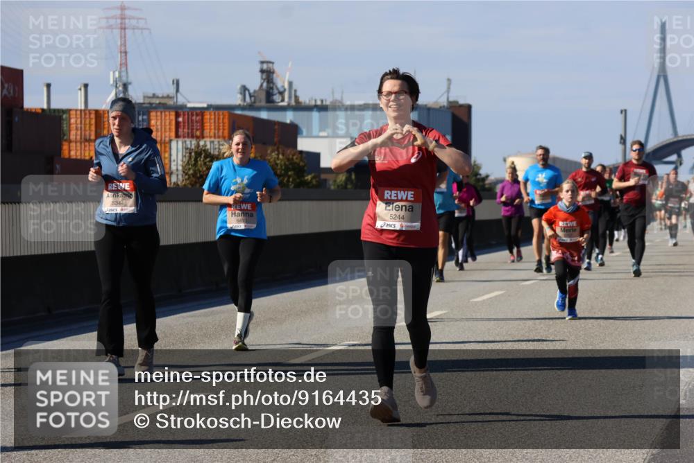 03.10.2025 - Köhlbrandbrückenlauf Strokosch-Dieckow http://msf.ph/oto/9164435 03.10.2025 13:08:55 Position 3 5344, 6453, 5244 meine-sportfotos.de