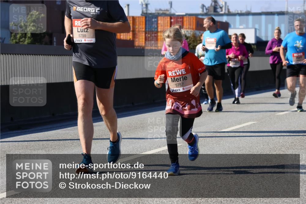 03.10.2025 - Köhlbrandbrückenlauf Strokosch-Dieckow http://msf.ph/oto/9164440 03.10.2025 13:09:00 Position 3 5755, 5757, 313 meine-sportfotos.de