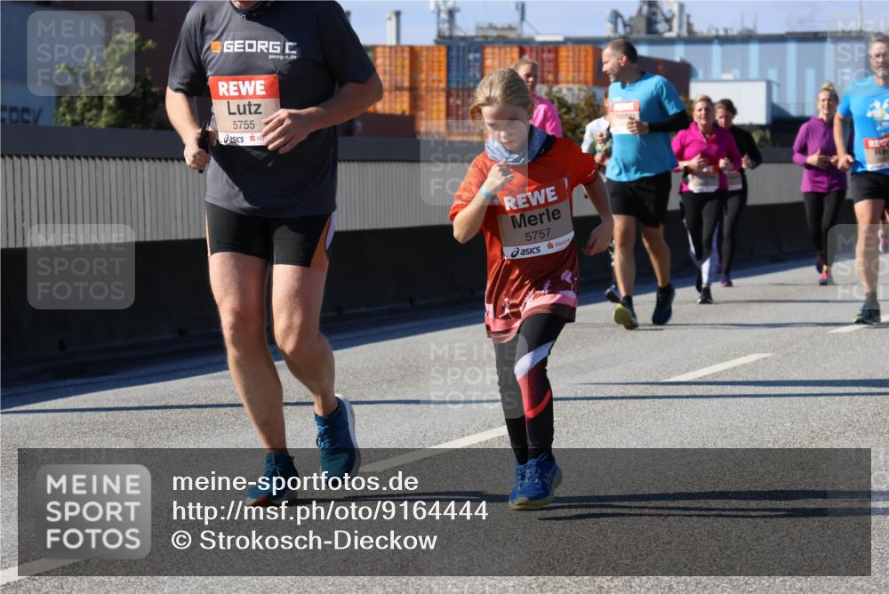 03.10.2025 - Köhlbrandbrückenlauf Strokosch-Dieckow http://msf.ph/oto/9164444 03.10.2025 13:09:00 Position 3 5755, 5757 meine-sportfotos.de
